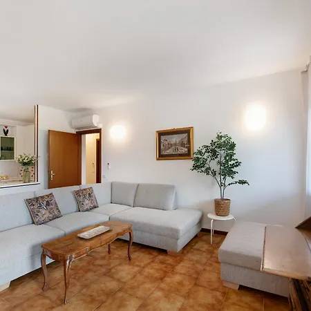Angioletta Holiday home San Felice del Benaco